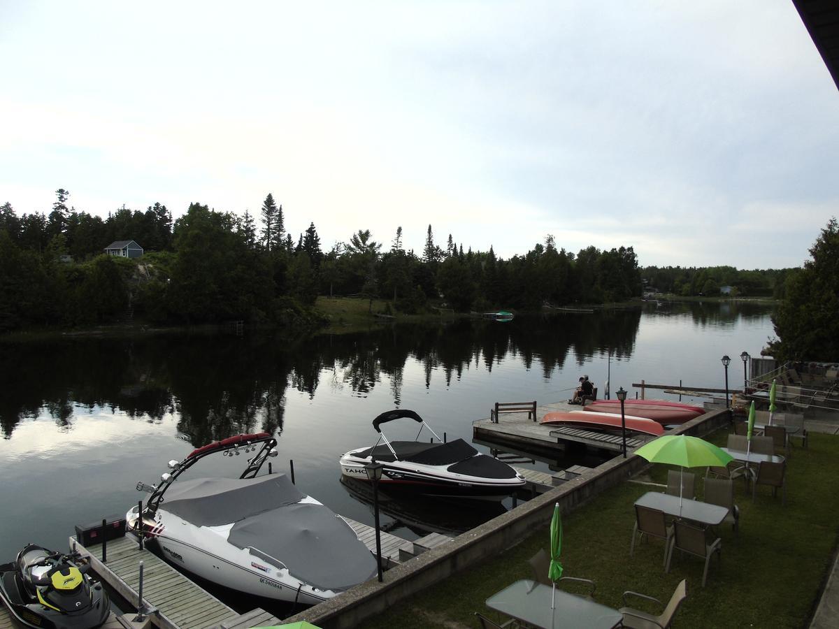 Kit Wat Motel & Marina Sauble Beach Luaran gambar