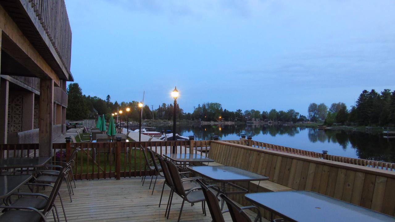 Kit Wat Motel & Marina Sauble Beach Luaran gambar