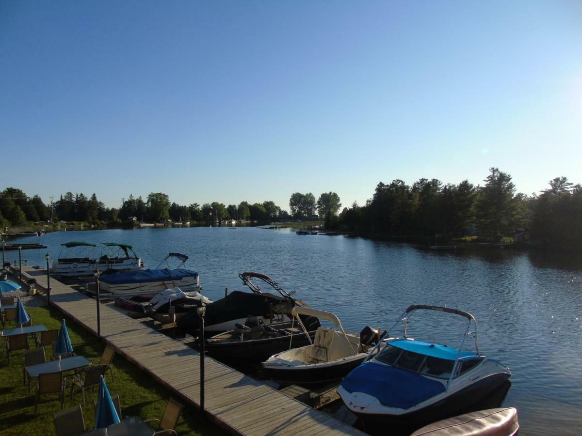 Kit Wat Motel & Marina Sauble Beach Luaran gambar